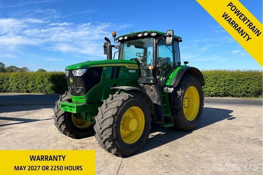 John Deere 6R215 Tractoren