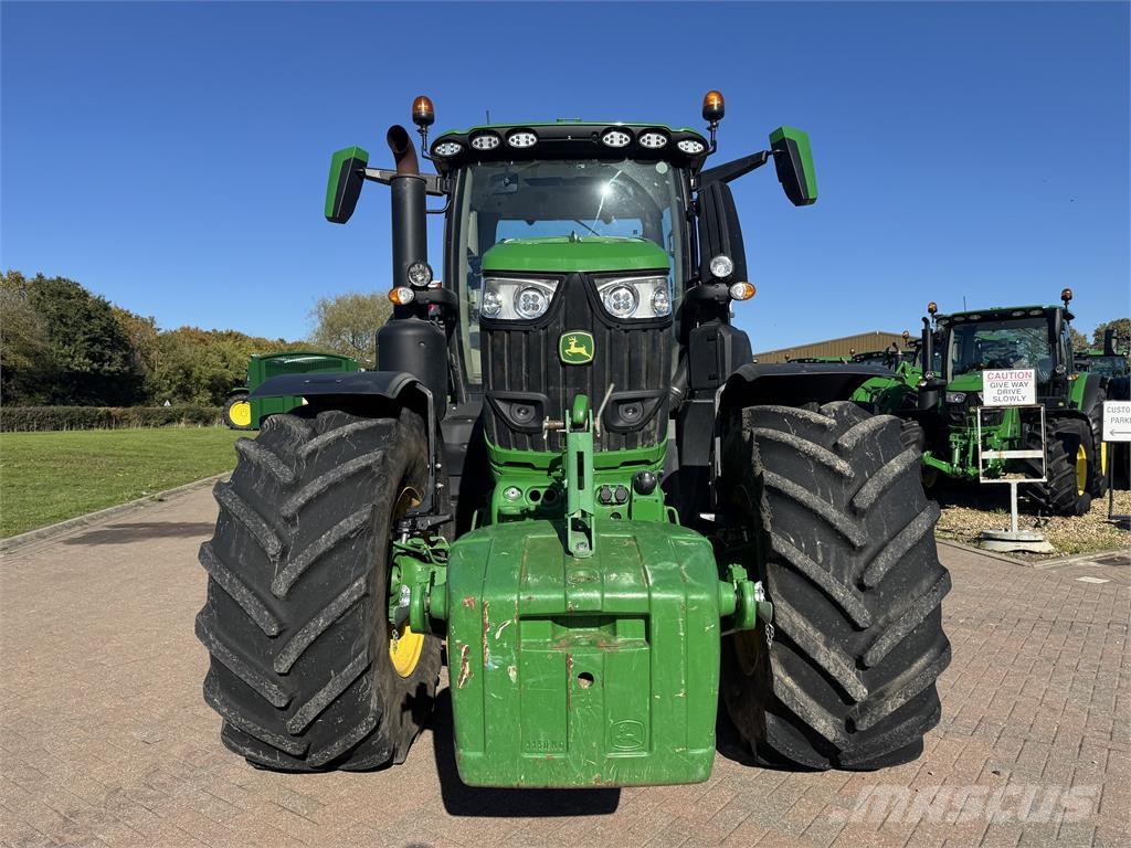 John Deere 6R250 Tractoren