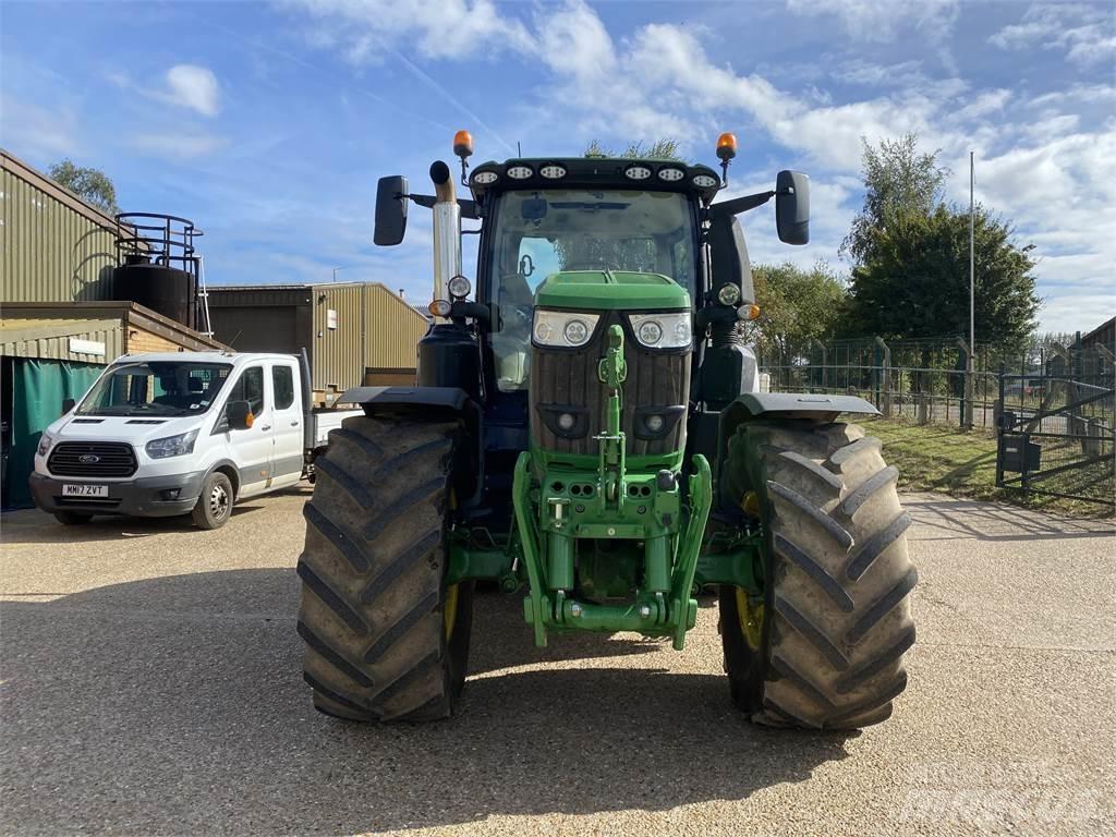 John Deere 6R250 Tractoren
