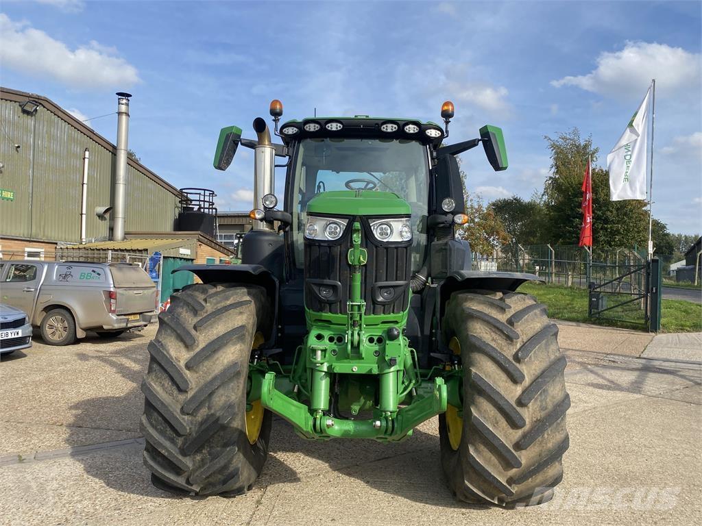 John Deere 6R250 Tractoren