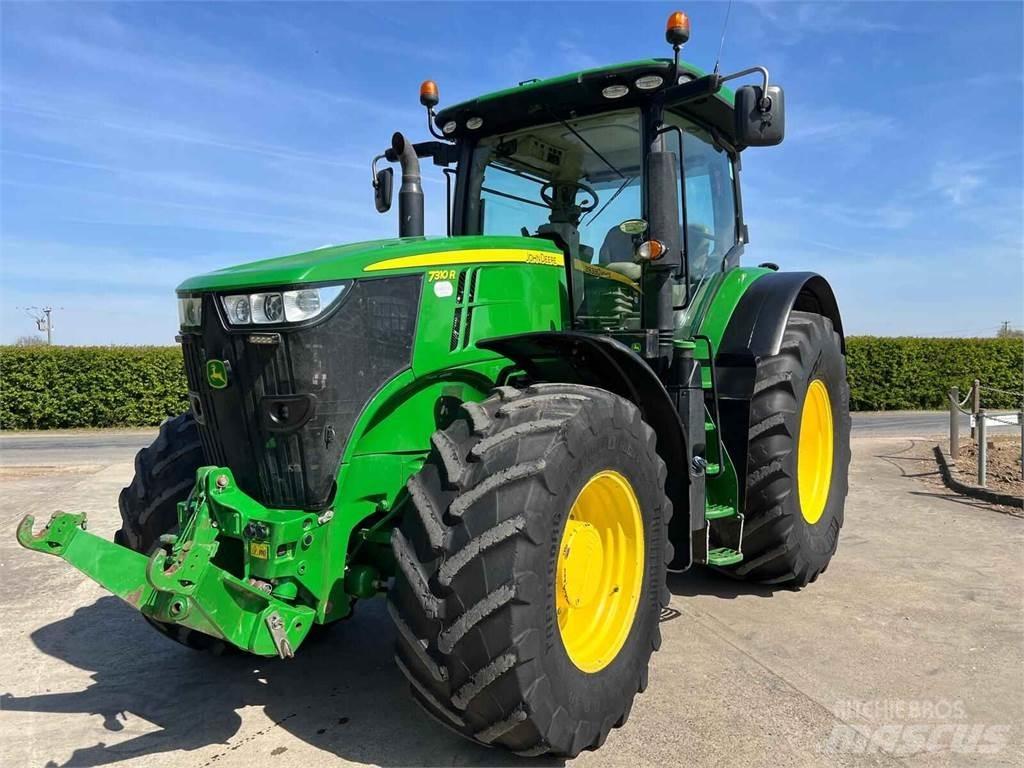 John Deere 7310R Tractoren