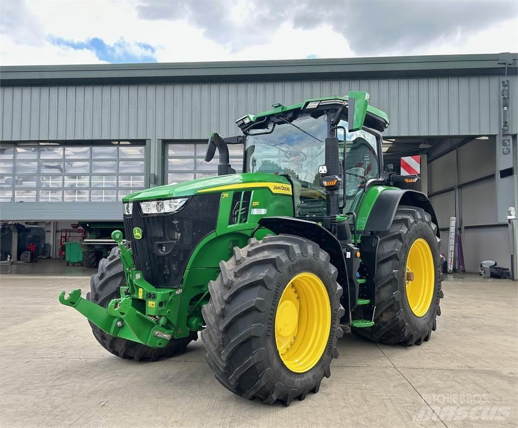John Deere 7R330 Tractoren