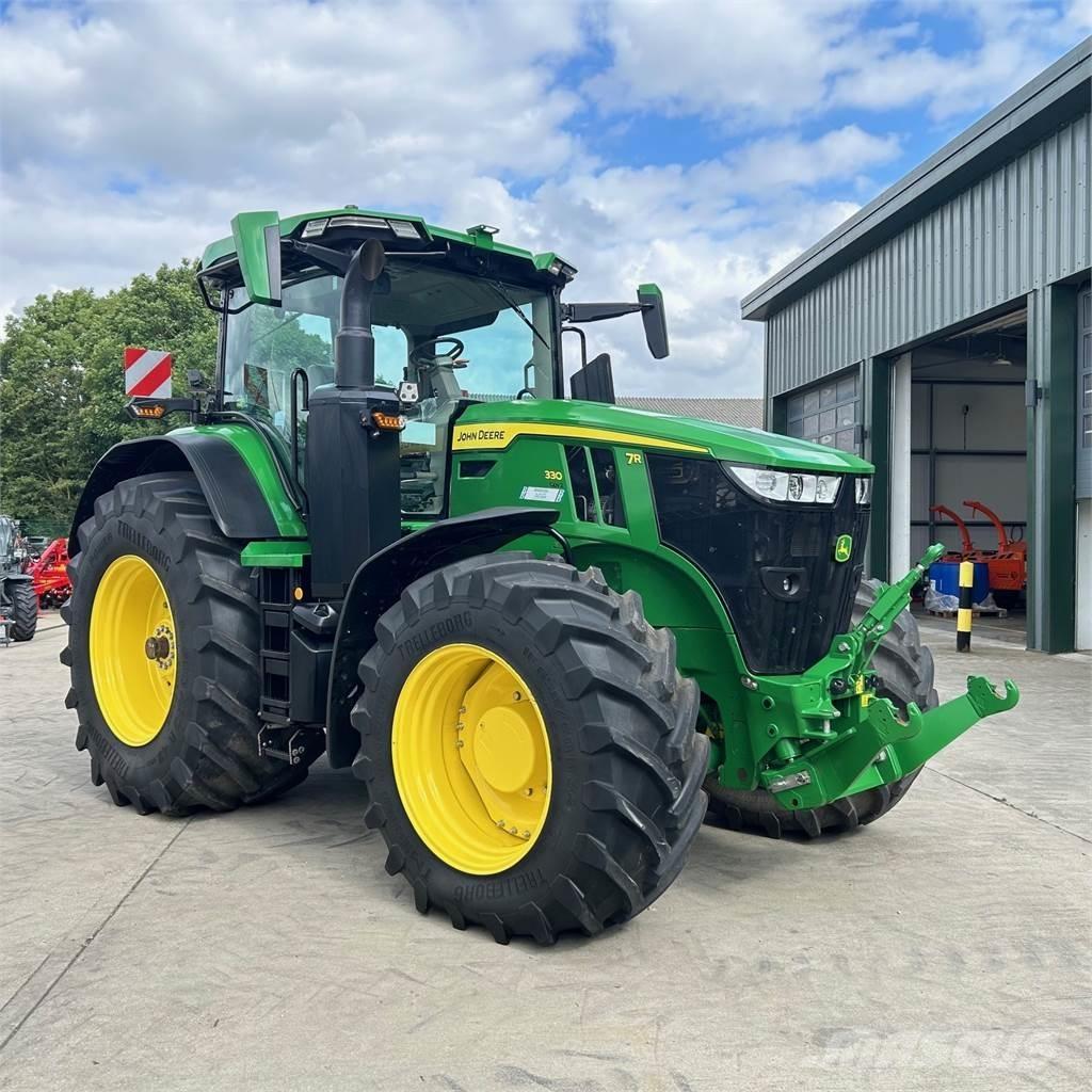 John Deere 7R330 Tractoren