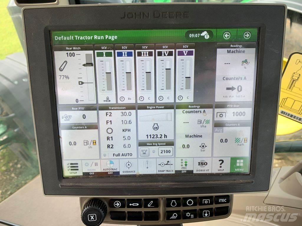 John Deere 8RX410 Tractoren