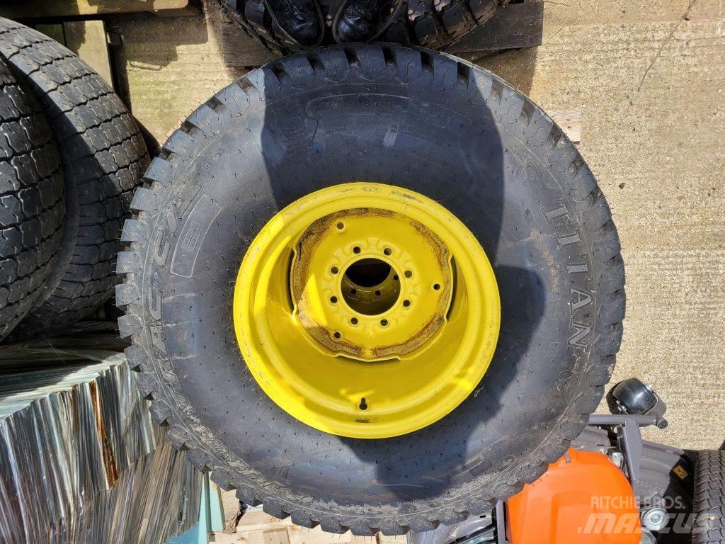 John Deere WHEELS Compacttrekkers