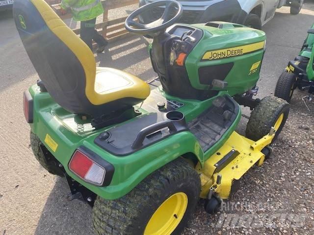 John Deere X750 Tractoren
