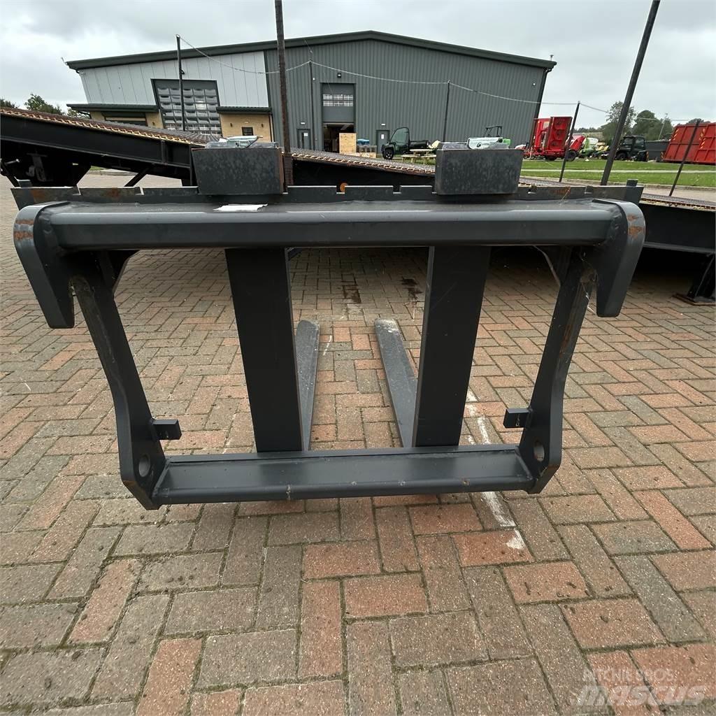 Kramer ATTACHMENT Overige tweedehands voorzetapparatuur en componenten