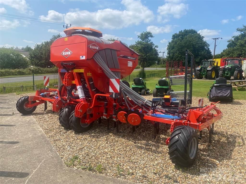 Kuhn MEGANT 602R Zaaimachines