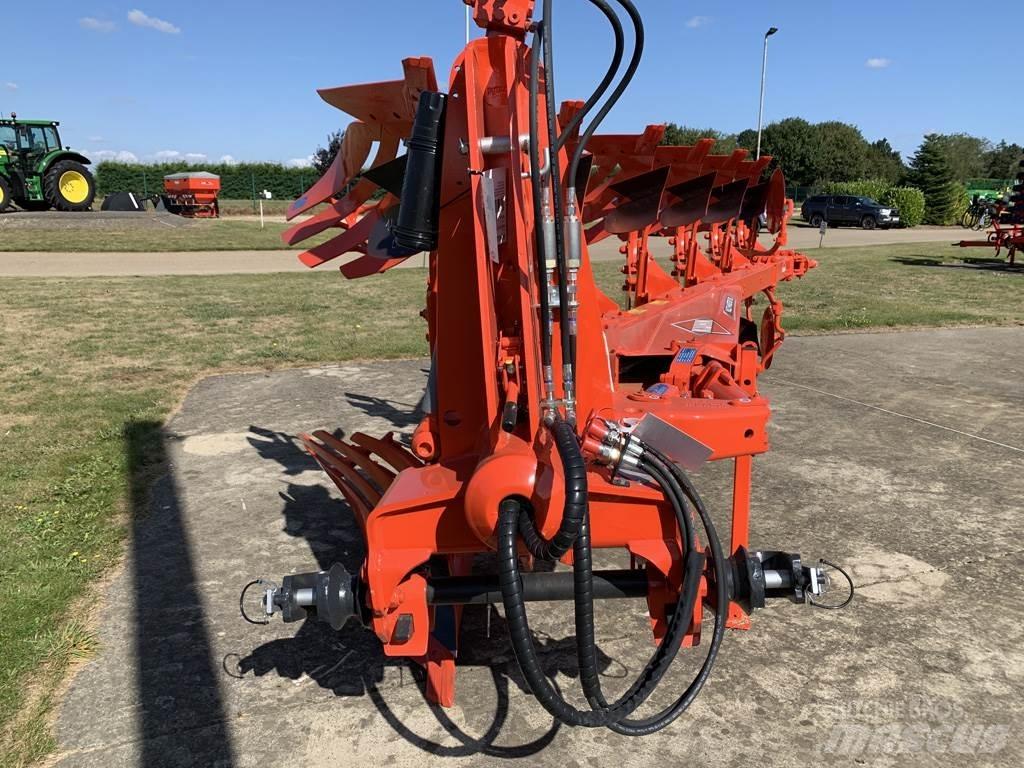 Kuhn MM153 Wentelploegen