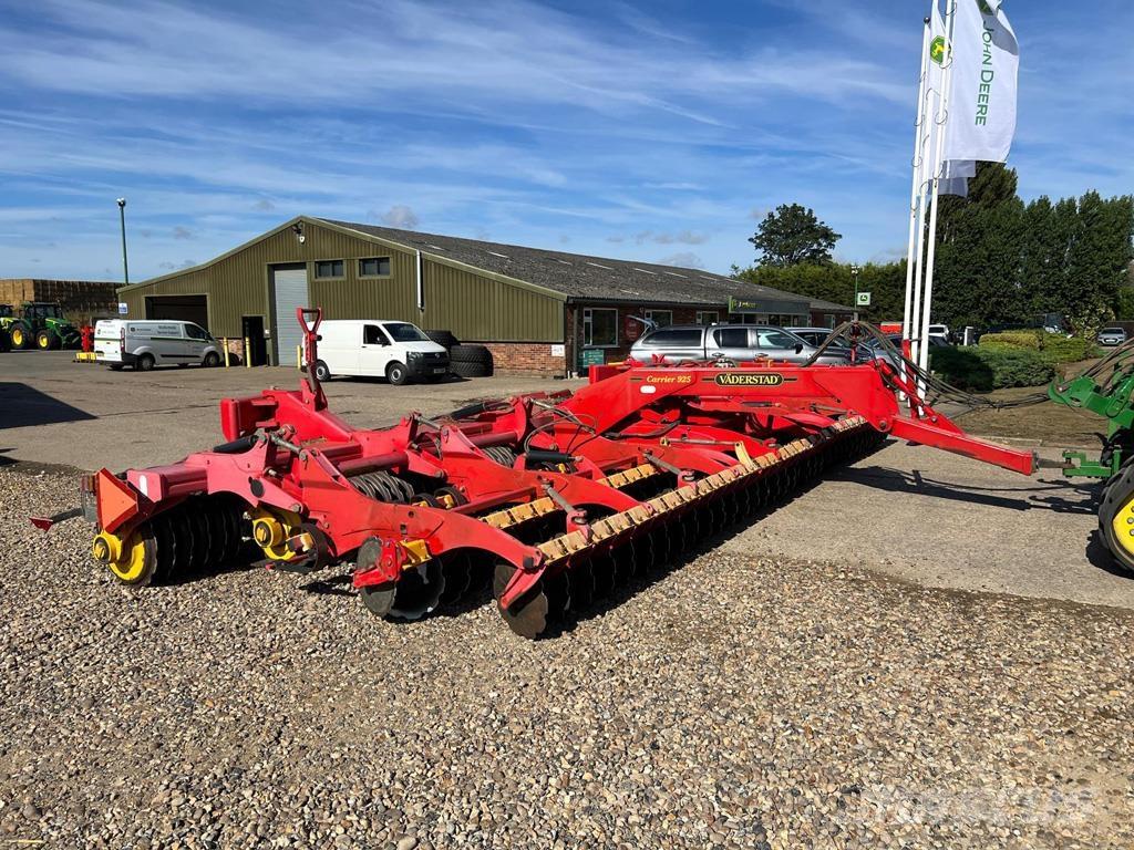 Väderstad CR925 Conventionele ploegen