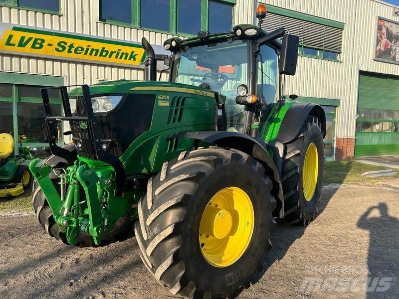 John Deere 6215R Tractoren