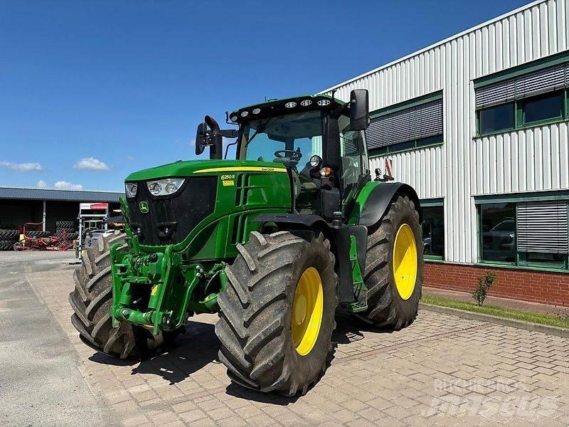 John Deere 6250R Tractoren
