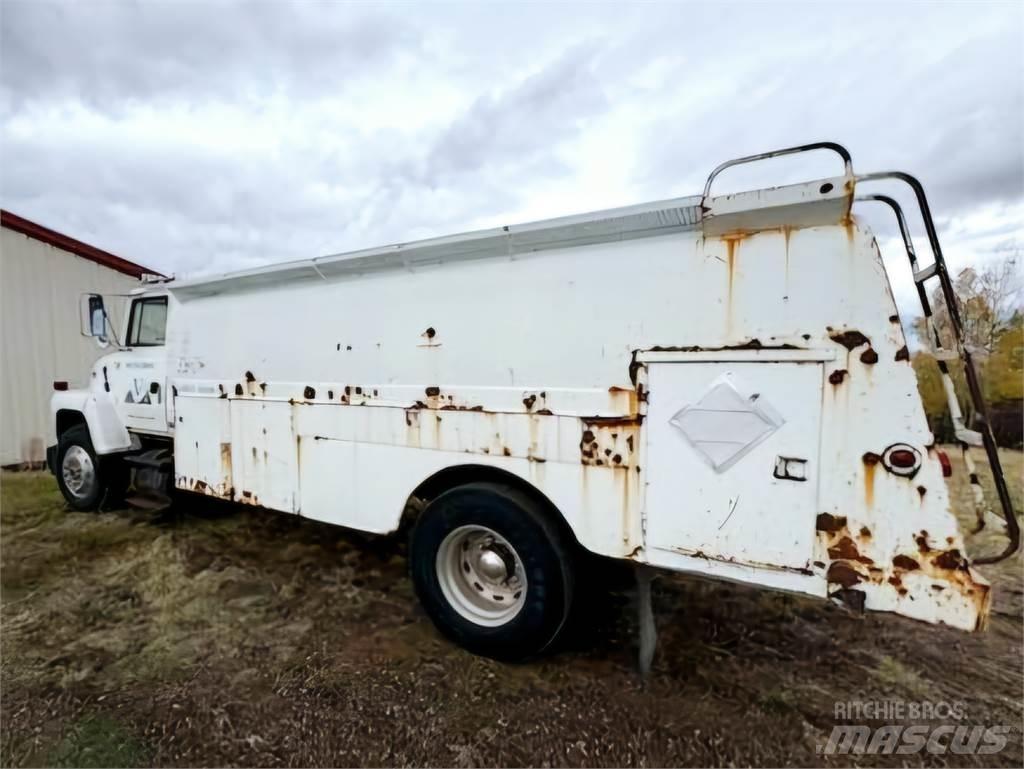 Ford LN8000 Anders
