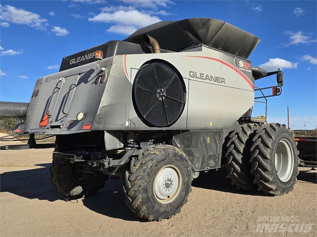 Gleaner S97 Maaidorsmachines