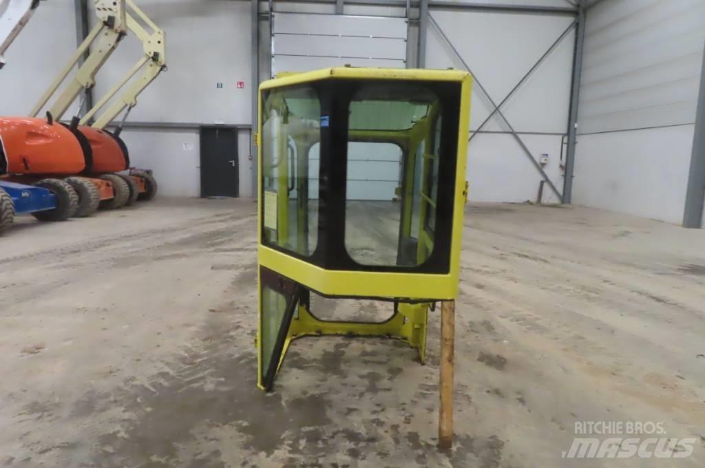 Yanmar Vio 75/SV100 Cabine en interieur
