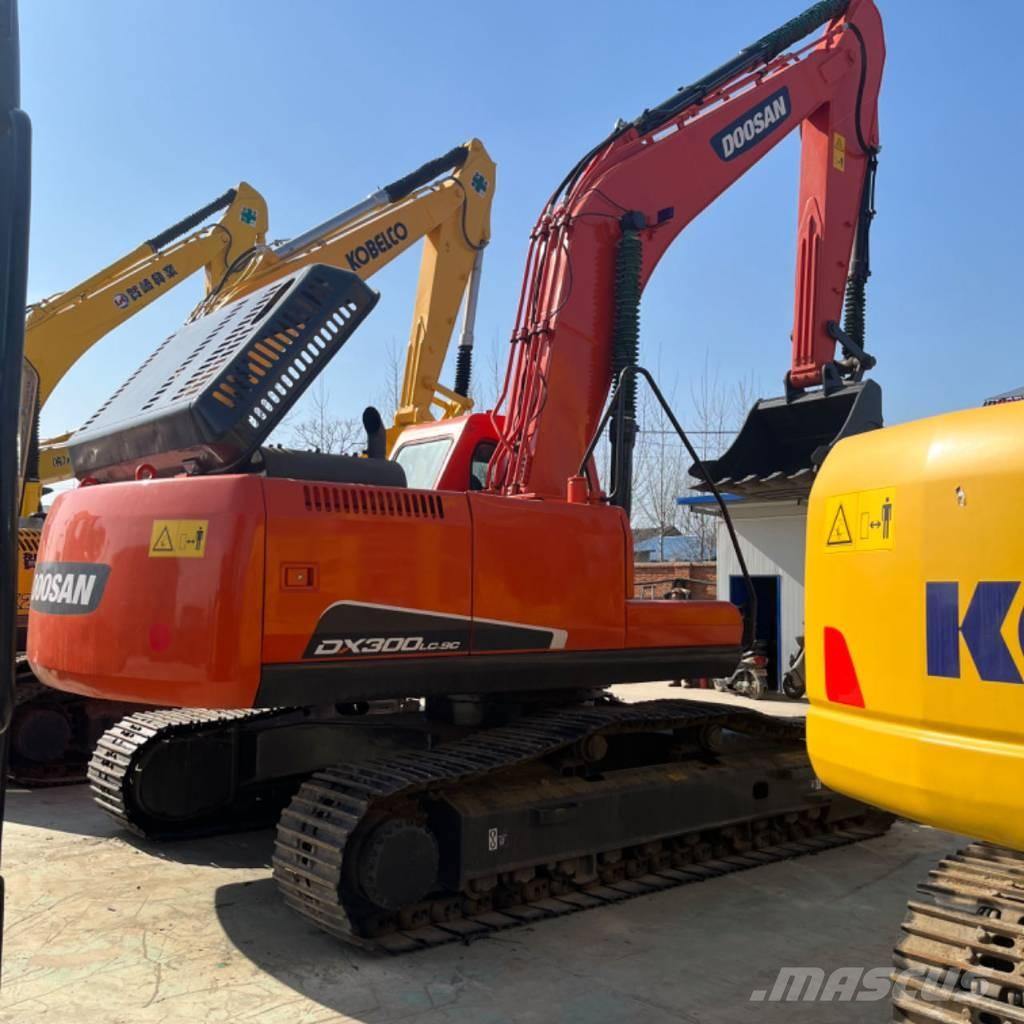 Doosan DX 300 Rupsgraafmachines