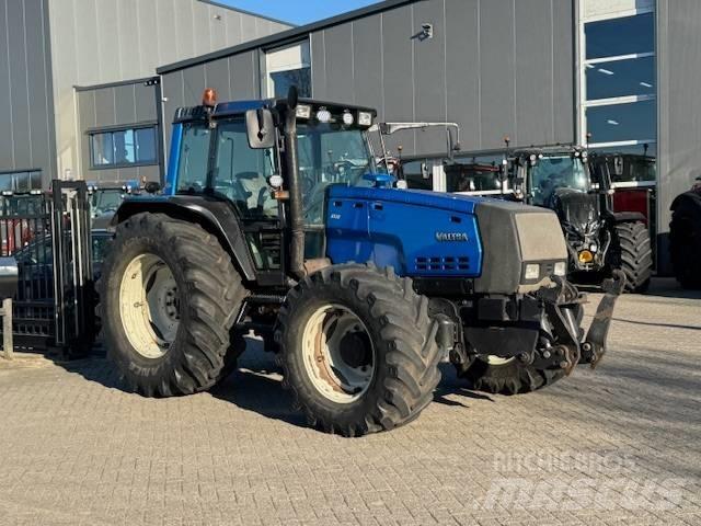 Valtra 8550 Hitech! Tractoren
