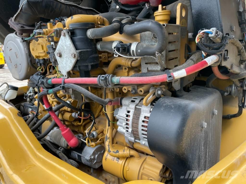 CAT 907M Wielladers