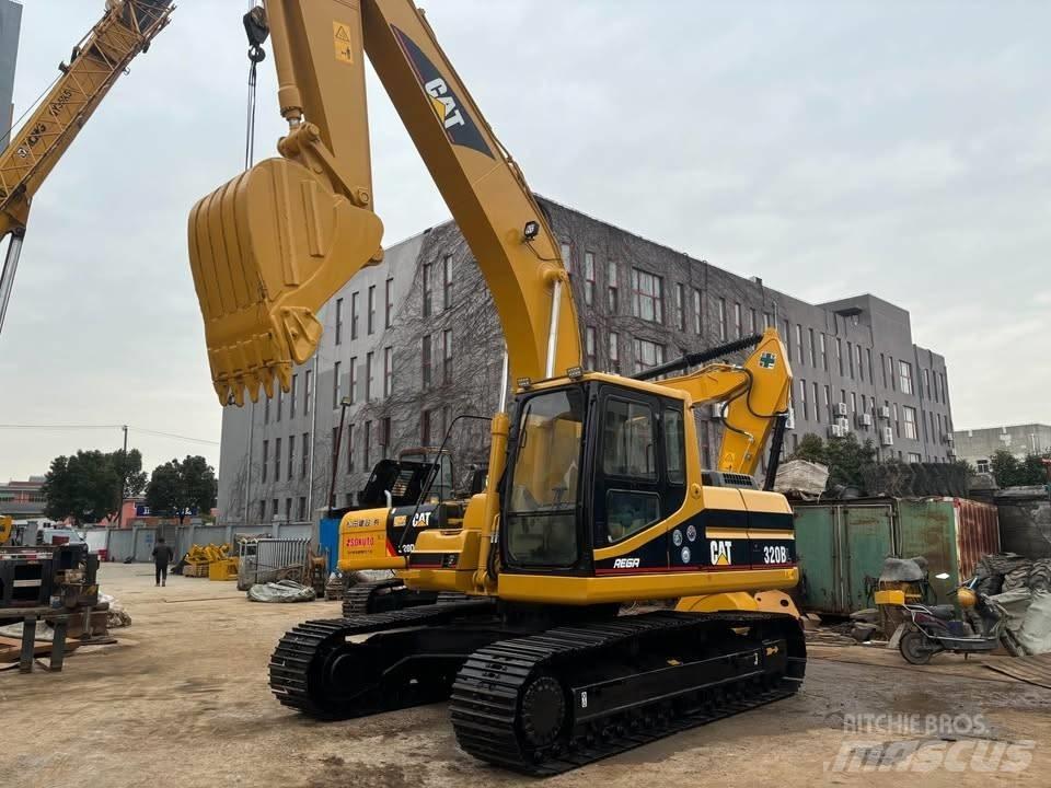 CAT 320 B L Rupsgraafmachines