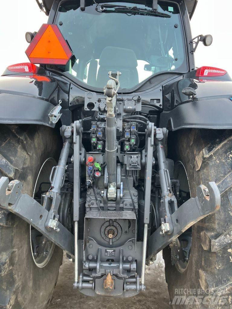 Valtra Q305 Tractoren