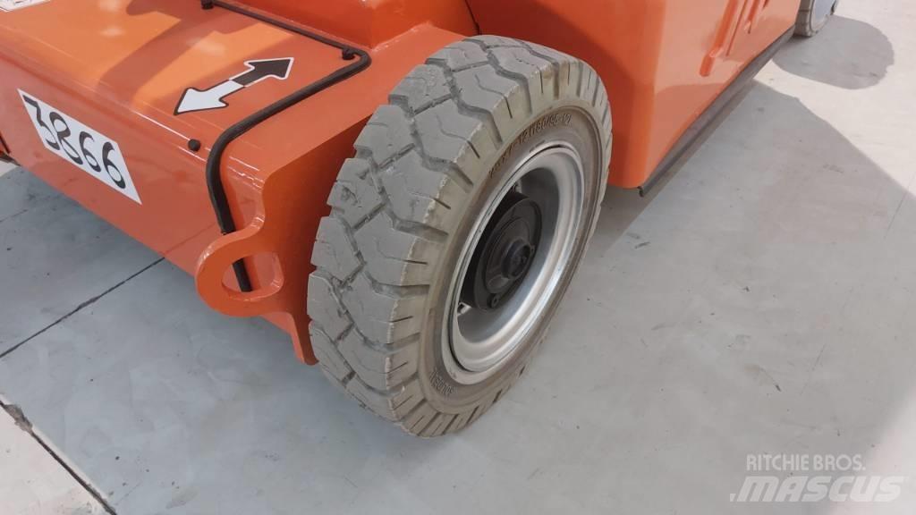 JLG E 400 AJPN Knikarmhoogwerkers