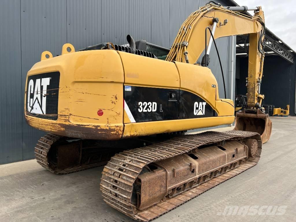 CAT 323D L Rupsgraafmachines