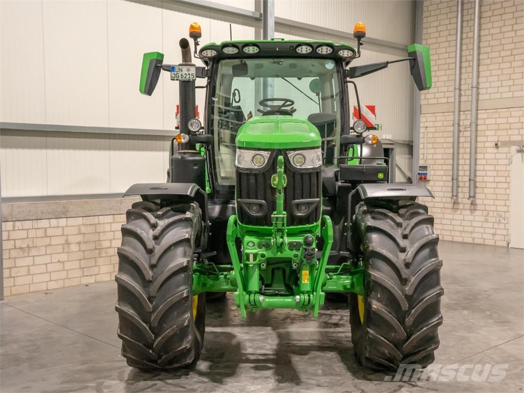 John Deere 6R215 Tractoren