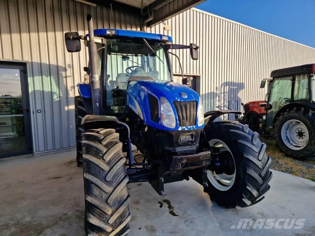 New Holland TSA 125 Tractoren