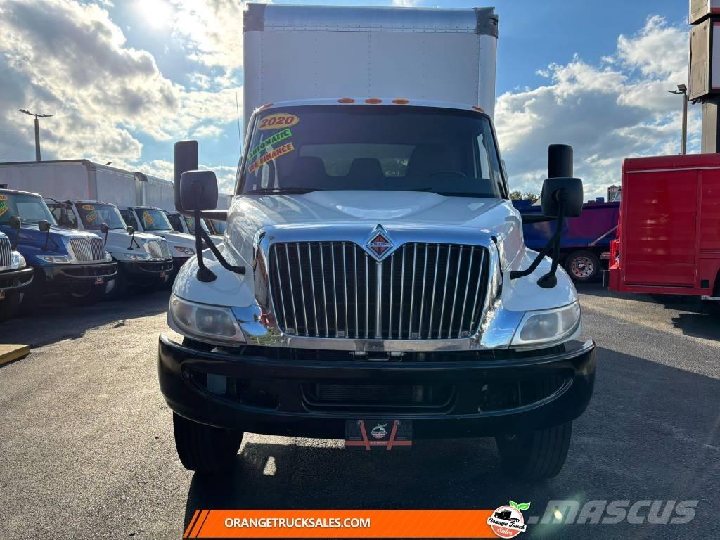 International MV607 Bakwagens met gesloten opbouw