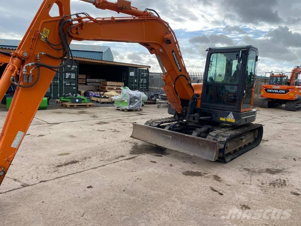Doosan Develon DX85R Midigraafmachines 7t - 12t