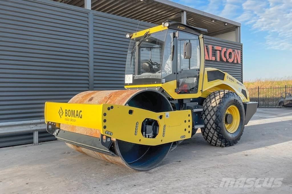 Bomag BW 213 D-5 Trilrolwalsen