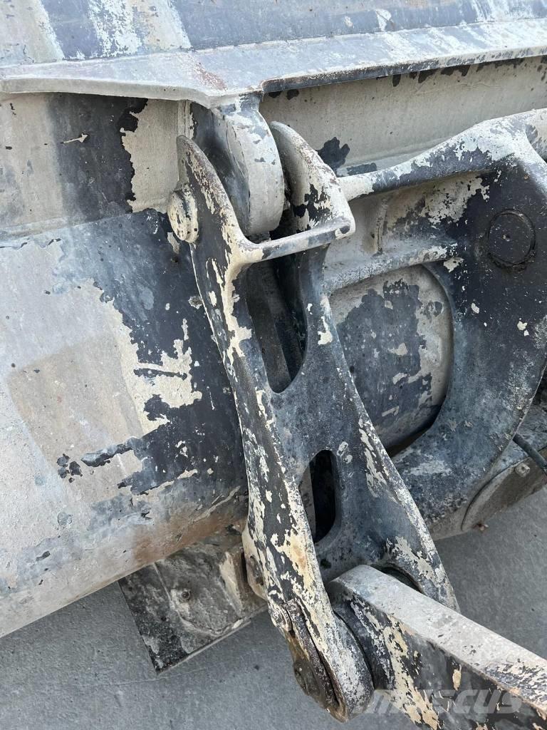 Volvo L120G Wielladers