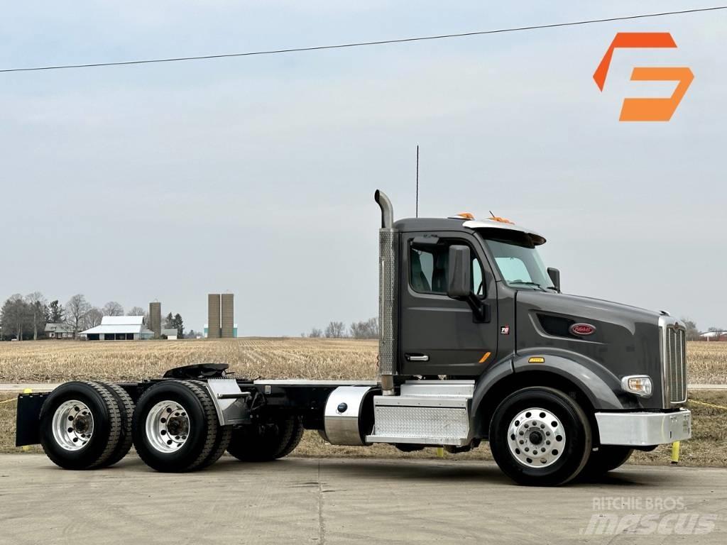 Peterbilt 567 Trekkers
