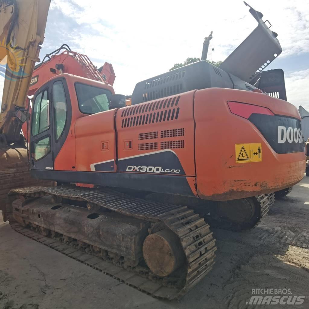 Doosan DX 300 LC Rupsgraafmachines