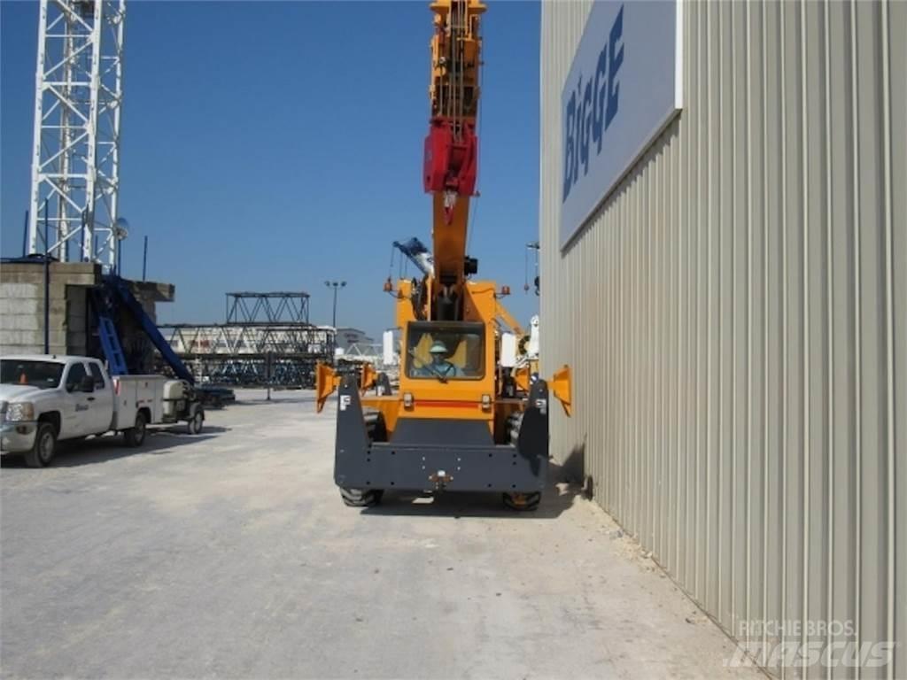 Broderson RT-400 Ruwterrein kranen