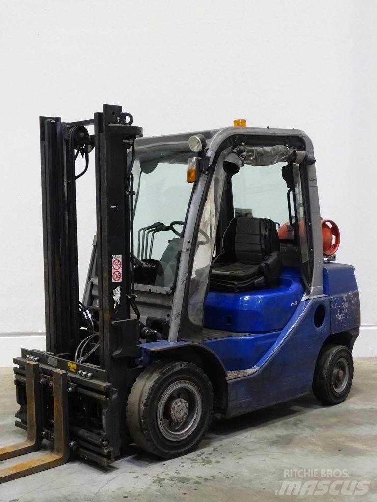 Cesab M325G LPG heftrucks