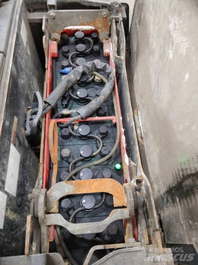 Linde D12P Stapelaar meeloop