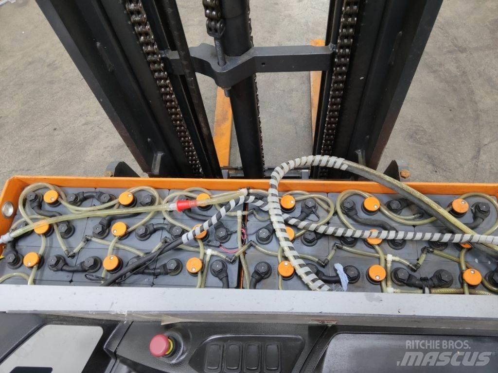 Still FM-X12 Reachtruck voor hoog niveau