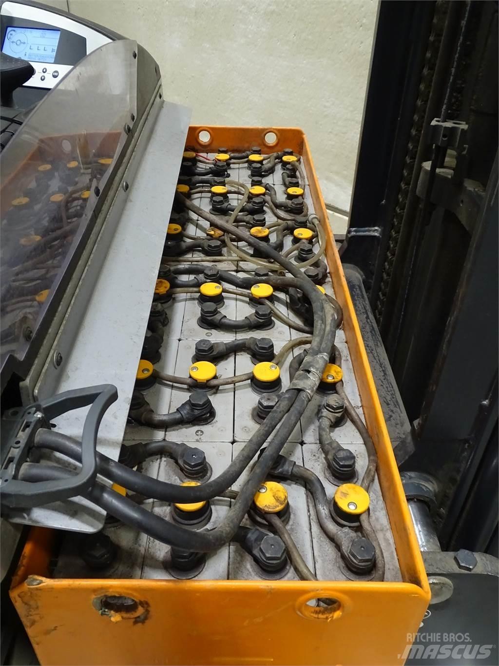 Still FM-X12 Reachtruck voor hoog niveau