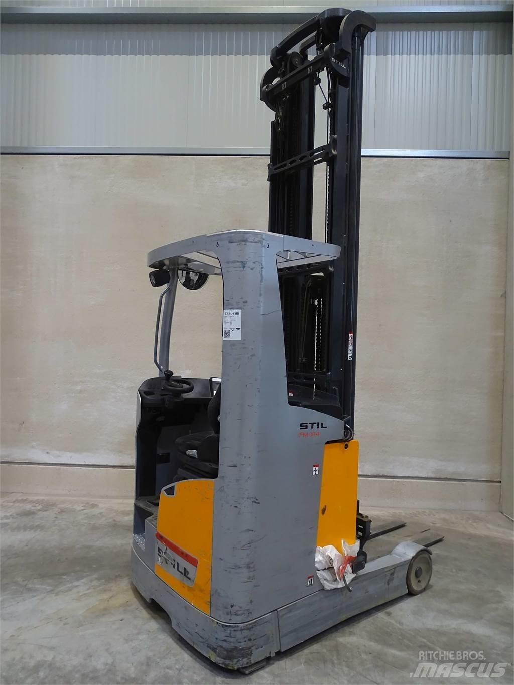 Still FM-X14 Reachtruck voor hoog niveau