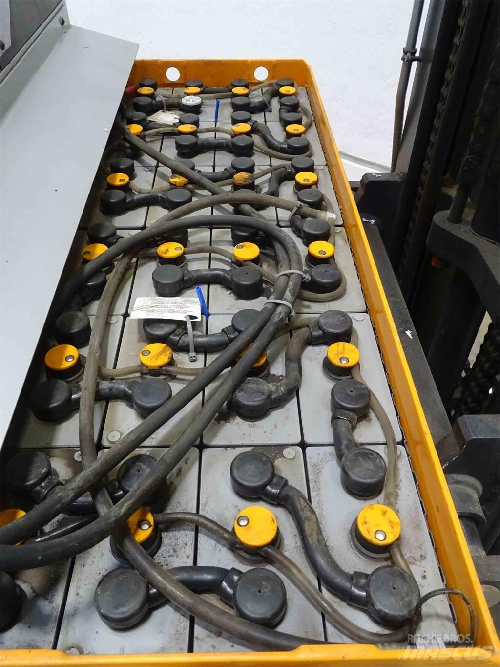 Still FM-X14 Reachtruck voor hoog niveau