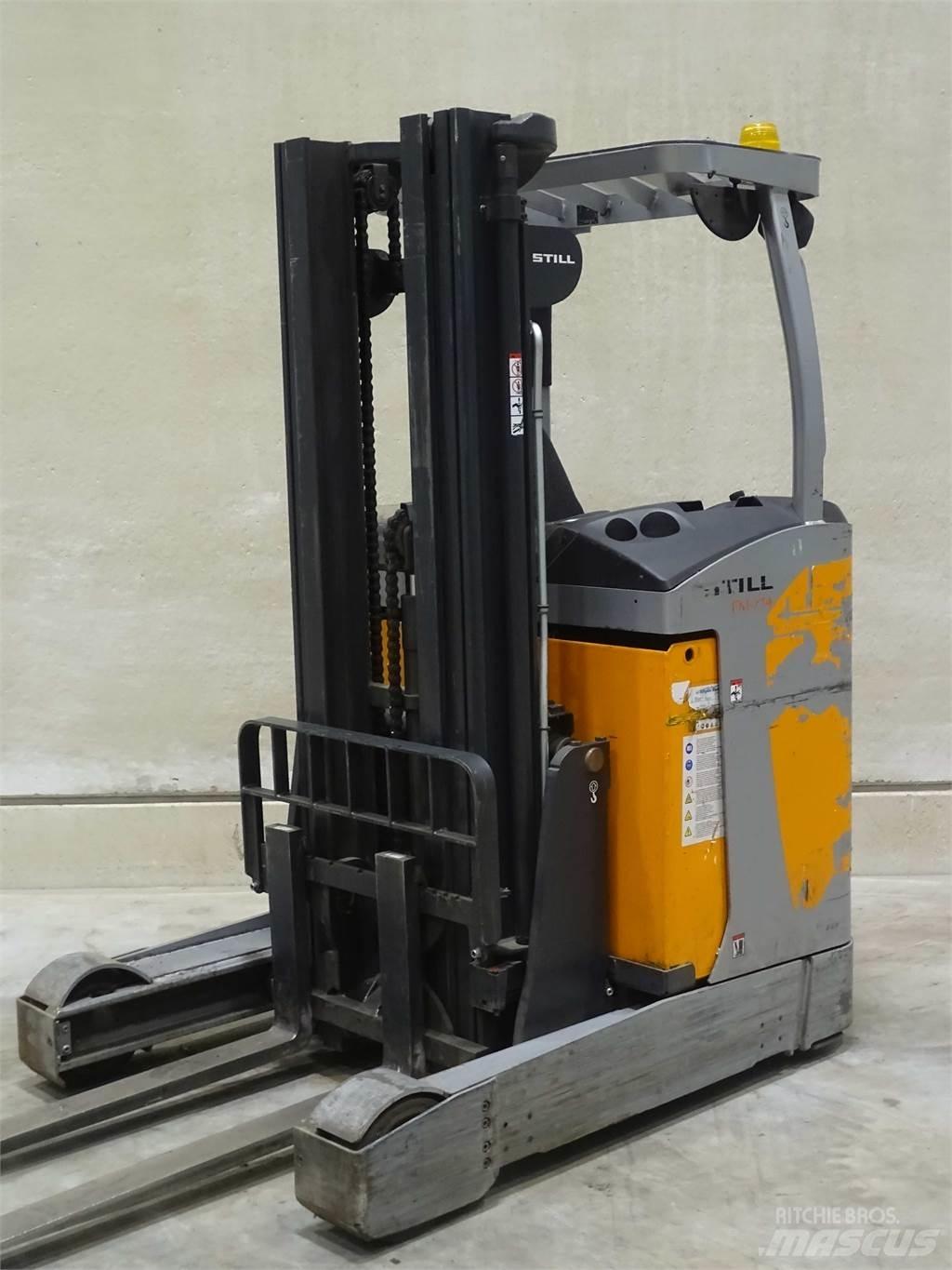 Still FM-X14 Reachtruck voor hoog niveau