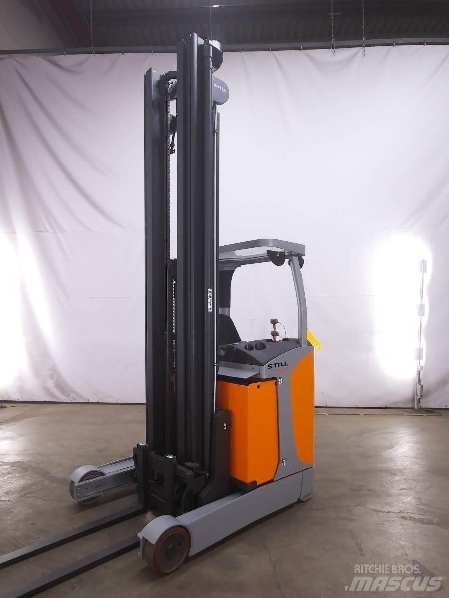 Still FM-X17 Reachtruck voor hoog niveau
