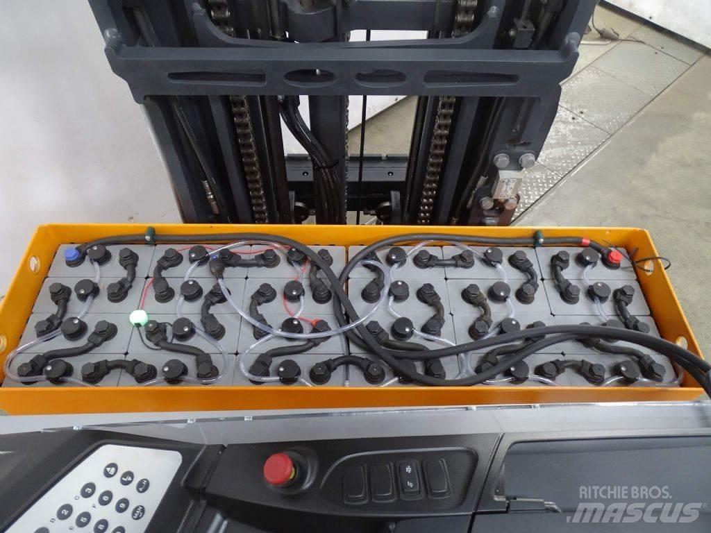 Still FM-X17 Reachtruck voor hoog niveau