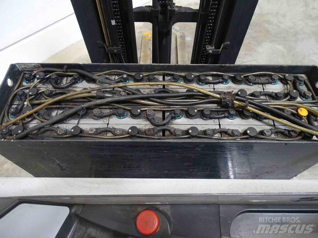 Still FM-X17 Reachtruck voor hoog niveau