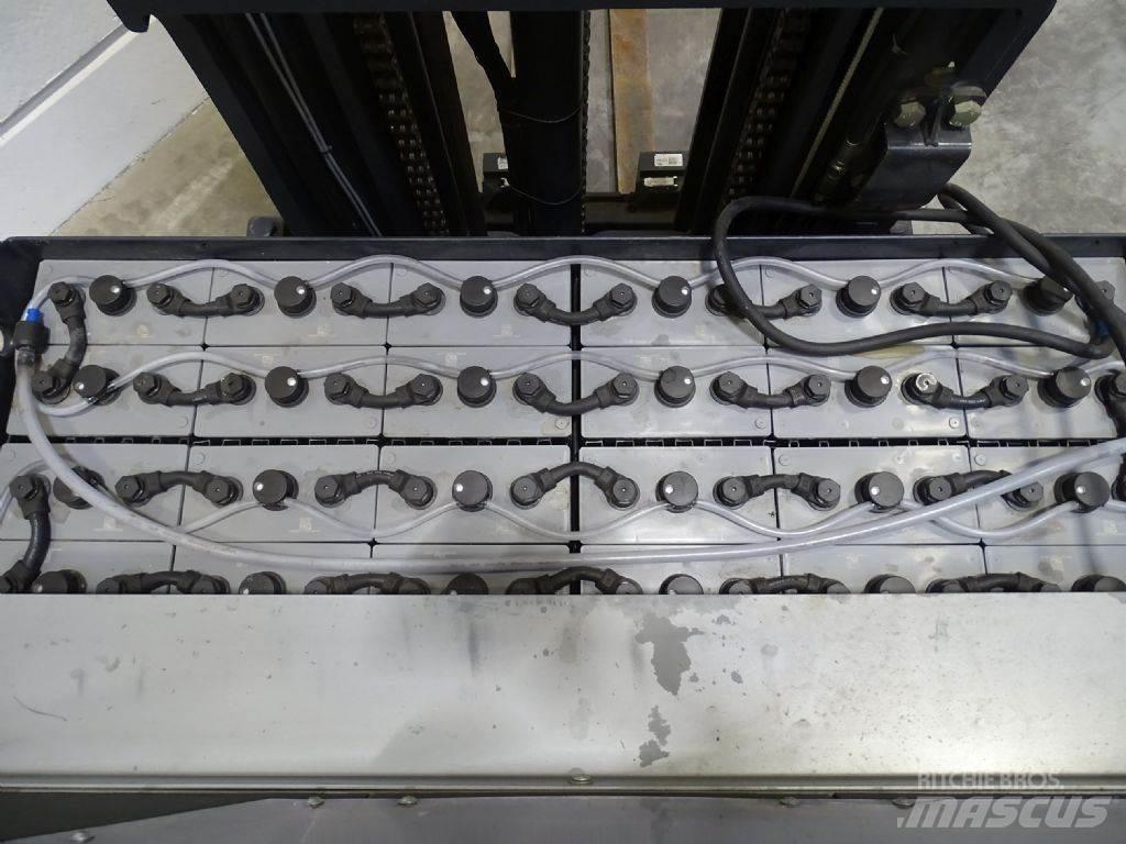 Still FM-X17 Reachtruck voor hoog niveau