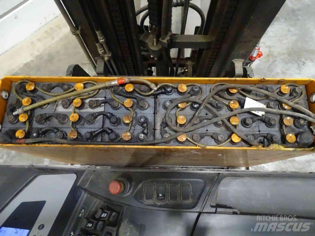 Still FM-X17 Reachtruck voor hoog niveau