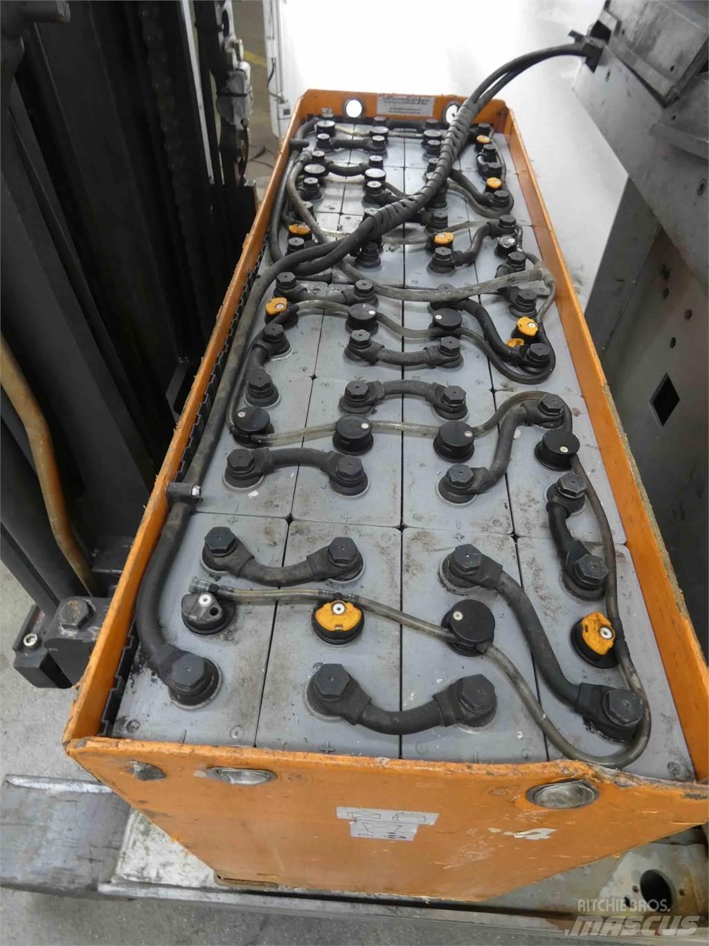 Still FM-X17 Reachtruck voor hoog niveau