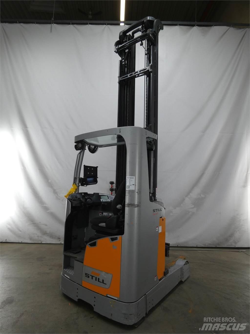 Still FM-X17 Reachtruck voor hoog niveau