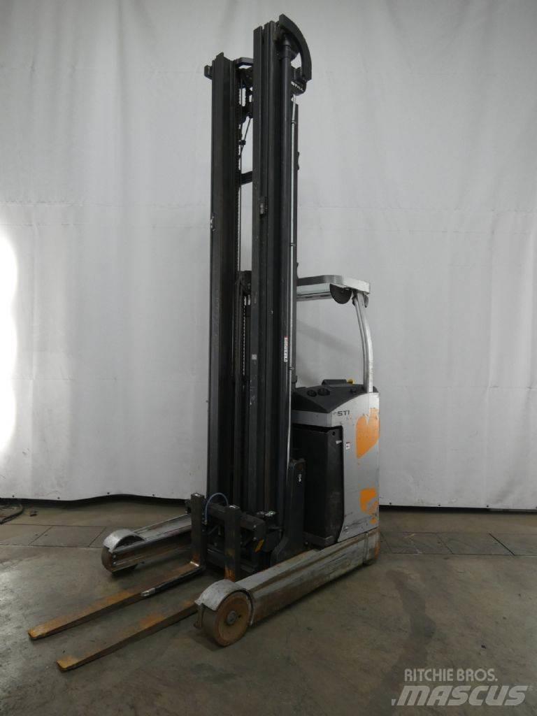 Still FM-X17 Reachtruck voor hoog niveau